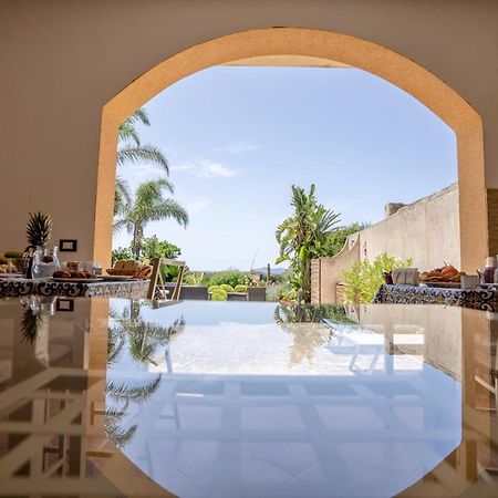 トッレ・ヌビア - Vista Egadi - Bed & Breakfast エクステリア 写真