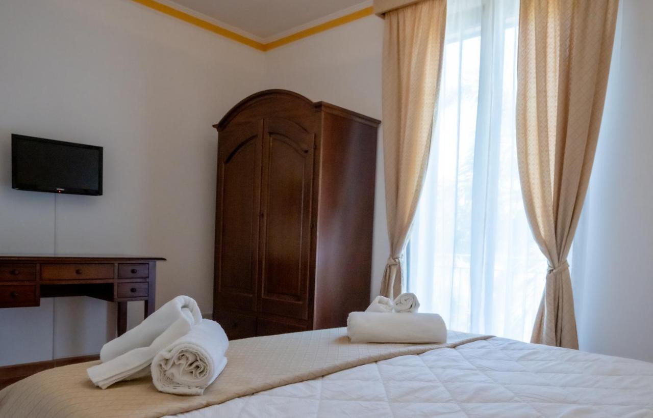トッレ・ヌビア - Vista Egadi - Bed & Breakfast エクステリア 写真